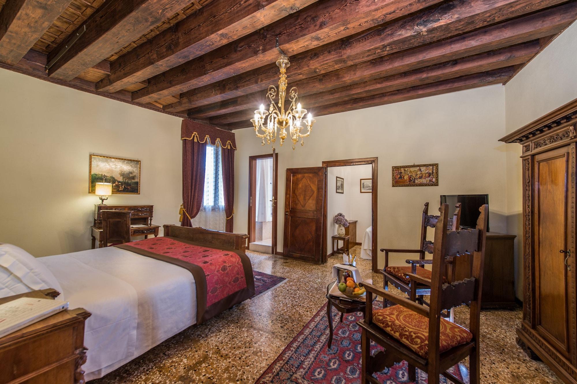 Palazzo Priuli 4* Venecia